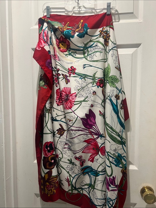 Accessories - Floral Print Red-Trim Scarf